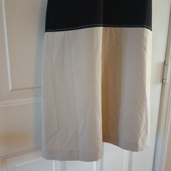Calvin Klein Sleeveless Color Block Sheath Mini Dress. Size: 16 - Picture 7 of 14